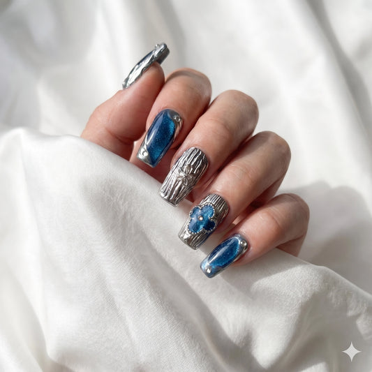 Sapphire Sovereign β Blue Chrome Quatrefoil Press-On Nails