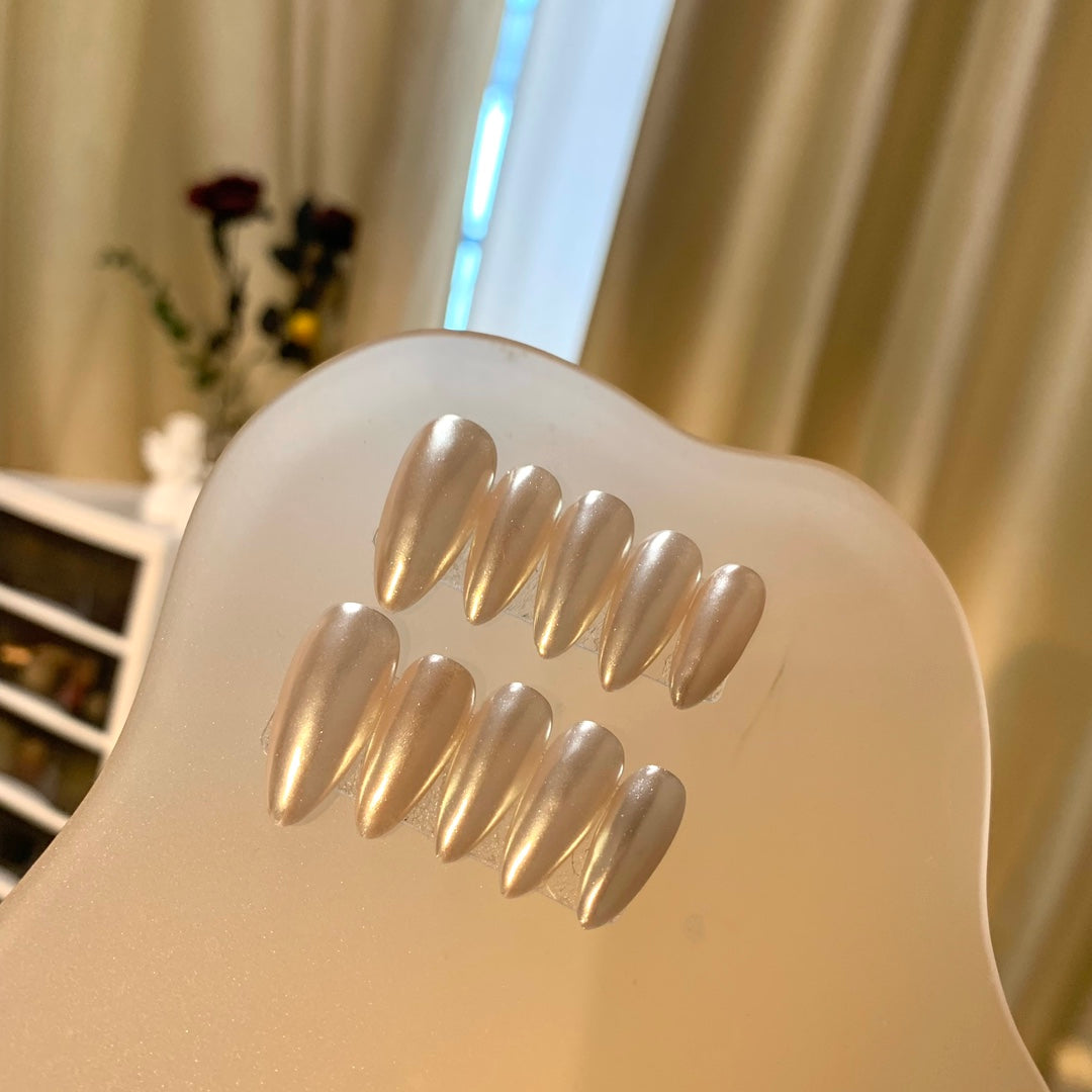 19288 Gespiegelter Akt