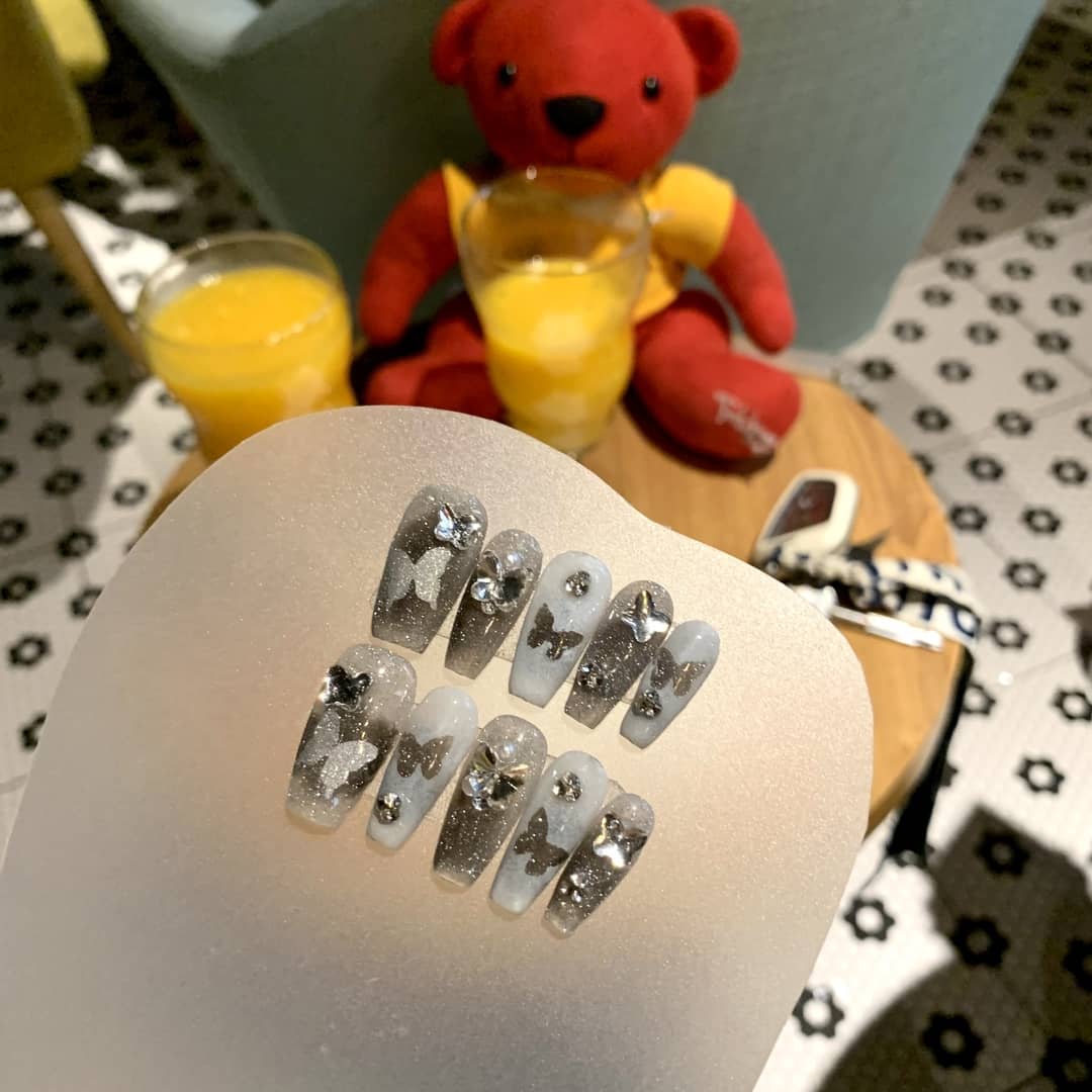 1998 Blutige Blütenblätter