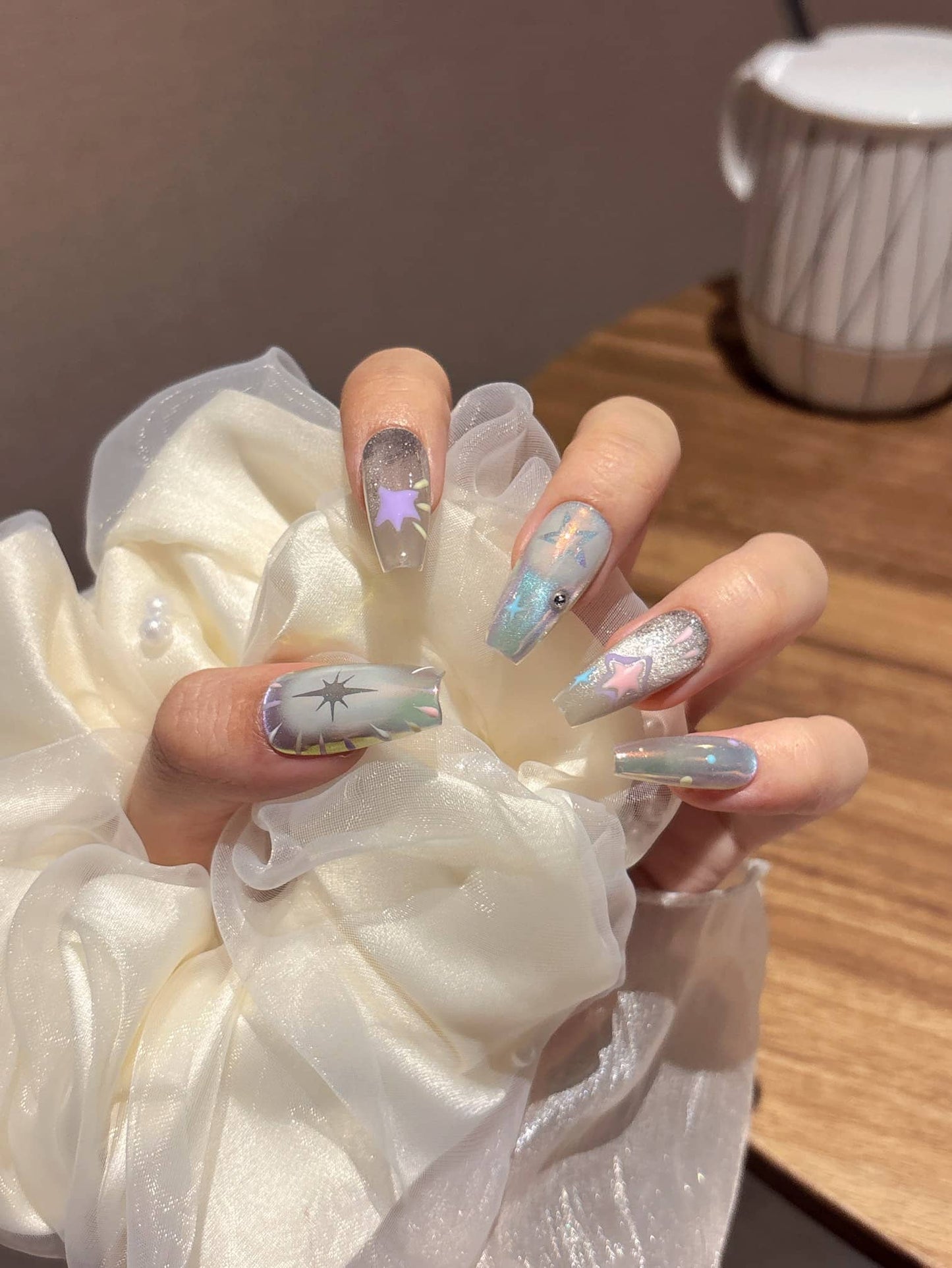 24707 Saphir-Gelassenheit