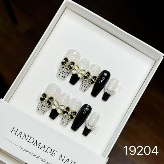 19204 Petite Chanel