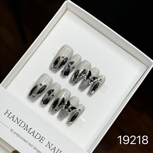 19218 Noir Papillon