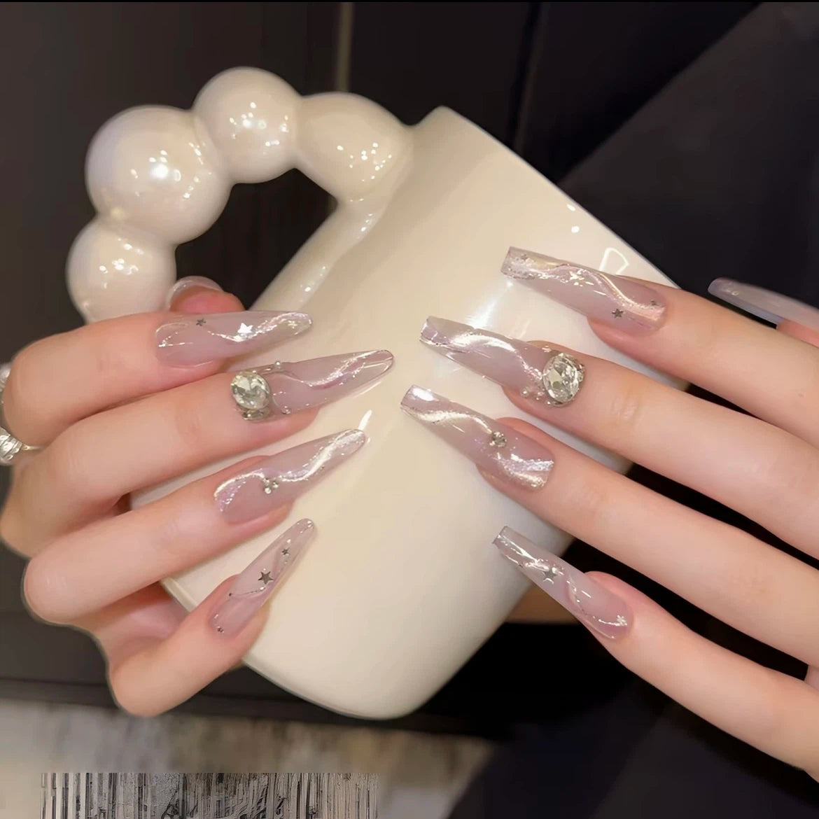 Stardust Ribbon – Silver Swirl Kristall Press-On Nails
