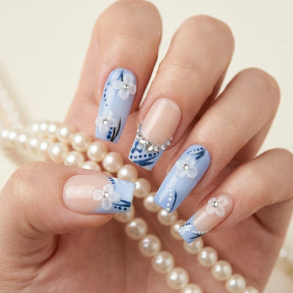 Azure Blossom – Himmelblaue Press-On Nägel