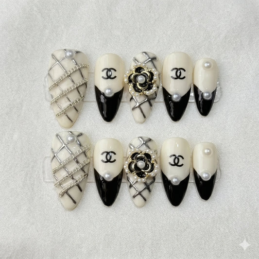 Parisian Heiress – Black Tip Quilted Chain Press-On Nails