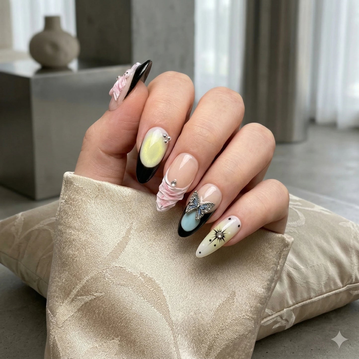 Aurora Sigil – Y2K Butterfly Press-On Nails