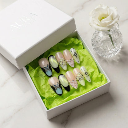 Aurora Sigil – Y2K Butterfly Press-On Nails